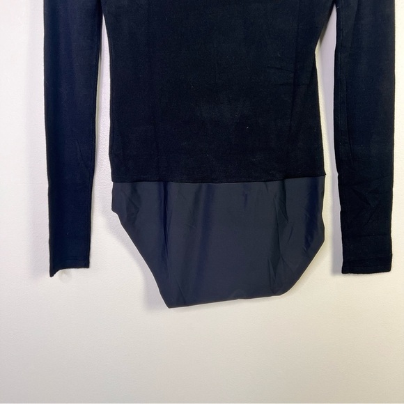 Tuxe Bodywear Protege Black Fine Knit V-Neck Bodysuit - Picture 6 of 9